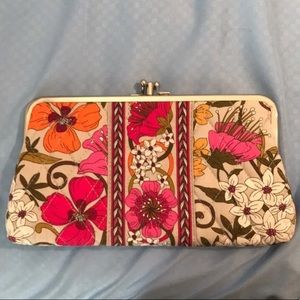NEWw/outTAG Vera Bradley floral clutch wallet